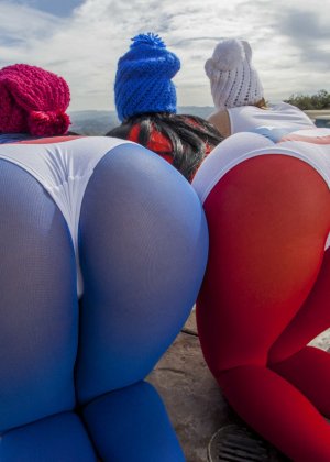 Большие мокрые жопы Фото #13